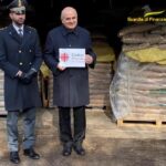 Guardia di Finanza di Venezia: donati alla Caritas 240 quintali di pellet pellet chioggia
