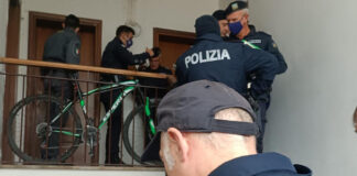Ad Alte Ceccato di Montecchio Maggiore polizia in azione, controlli sugli stranieri in edifici polizia vicenza controlli alte ceccato stranieri