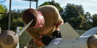 Gli Stati Uniti stanno valutando di fornire all’Ucraina kit di bombe intelligenti Bombe intelligenti