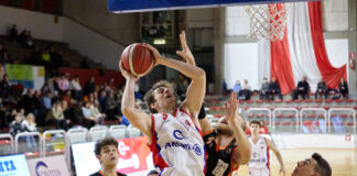 Basket B M, Civitus Allianz Vicenza si impone 69-57 con una solida prova sulla Viola Reggio Calabria Civitus Allianz Vicenza Pallacanestro vs Viola Reggio Calabria