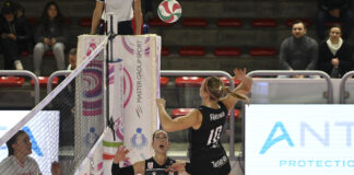 Volley A2 F, Soverato fa crollare l’imbattibilità casalinga dell’Anthea Vicenza Volley (1-3) Galazzo e Farina, Anthea Vicenza Volley (foto di Antonio Trogu)