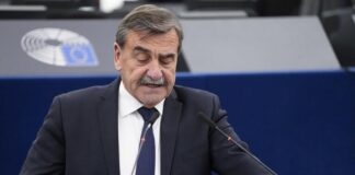 Libertà di stampa, Gianantonio Da Re (Lega): “Tentativo di interferenza da parte di Bruxelles” Gianantonio Da Re, dopo la sua espulsione dalla Lega, la "difesa" di Variati