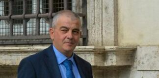 Governo, Fazzolari: “Rimpasto con Salvini al Viminale? Non se n’è mai parlato”