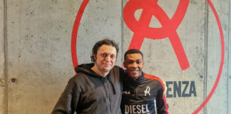 Freddi Greco abbraccia Stefano Carta e “Negro” è dimenticato: “lui può sbagliare in tv, io sul campo” Il giornalista tv Stefano Carta e Freddi Greco, centrocampista italiano di origini malgasce dell'Lr Vicenza