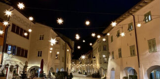 Natale sotto il cielo stellato di Egna 8/23 dicembre Natale sotto il cielo stellato di Egna