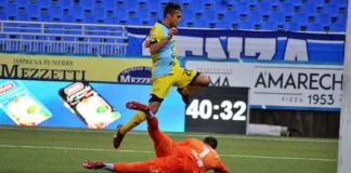 Al “Piola” il Novara vince 3-1 con l’Fc Arzignano Chiampo. Il gol gialloceleste è stato di Parigi Novara - Fc Arzignano Valchiampo, l'azione del rigore