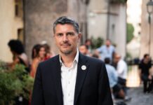 Aumenti illegittimi bollette, Capelletti del M5S: “Governo batta un colpo” cappelletti su caro energie