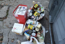 Abbandono generi alimentari a Vicenza: Aiuti Ue lasciati vicino ai cassonetti dell’immondizia abbandono generi alimentari vicenza aiuti UE