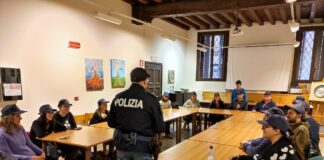 Vicenza, la polizia ha incontrato i ragazzi con disabilità visiva disabilità visiva