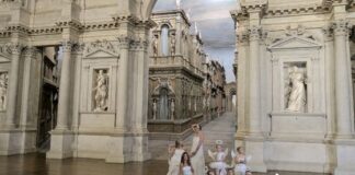 “Il Teatro della Vita” a Vicenza, un calendario per le donne operate al seno il teatro