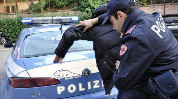 Polizia Vicenza arresto rapina al centro commerciale Maltrattamenti in famiglia spacciatore violenza sessuale a