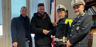 Vicenza, polizia locale scorta una bambina diretta in ospedale per un’urgenza polizia locale vicenza bambina salvano