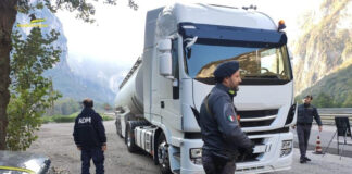 Quattro distributori di carburante sanzionati nella provincia di Vicenza per violazioni di carattere amministrativo quattro distributori carburante vicenza guardia finanza