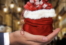 Shopping natalizio in Veneto, un terzo dei commercianti registra un calo delle vendite nel 2022 rispetto al 2021 shopping natalizio