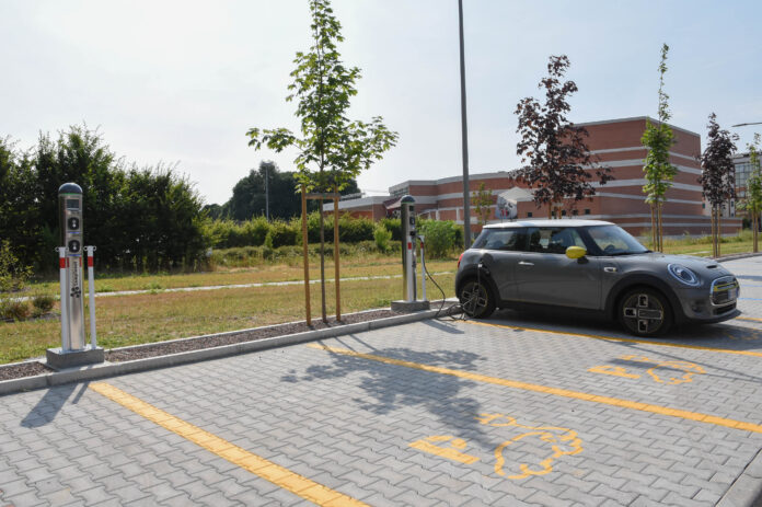 vicenza mobilità elettrica stalli colonnine ricarica