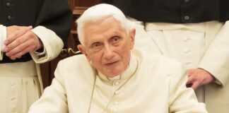 Quando Benedetto XVI, Joseph Ratzinger, attaccò relativismo e marxismo Benedetto XVI, papa Joseph Ratzinger
