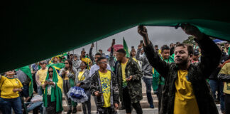 Lula condanna i disordini di Brasilia, mentre la Corte sospende il governatore della capitale Lula