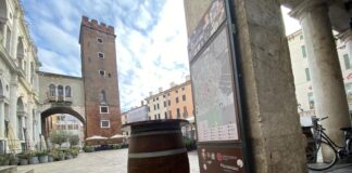 Centro storico, botti vietate. Nicolai (CC): “L’ennesimo assurdo regolamento contro i vicentini di un assessore con la testa a Roma Le botti del centro di Vicenza (foto Il Giornale di Vicenza