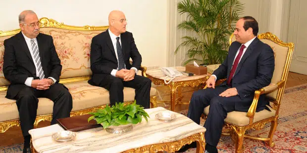 Presidente dell'Egitto Abdel Fattah El-Sisi e l'Amministratore Delegato di En, Claudio Descalzi