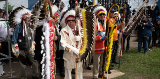 Il Canada patteggia 2 miliardi di dollari per il “genocidio culturale” delle popolazioni indigene nelle scuole residenziali canada