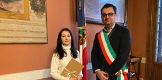Vicenza, il sindaco Rucco ha incontrato la neo cittadina di origine ucraina Yuliia Nazarko