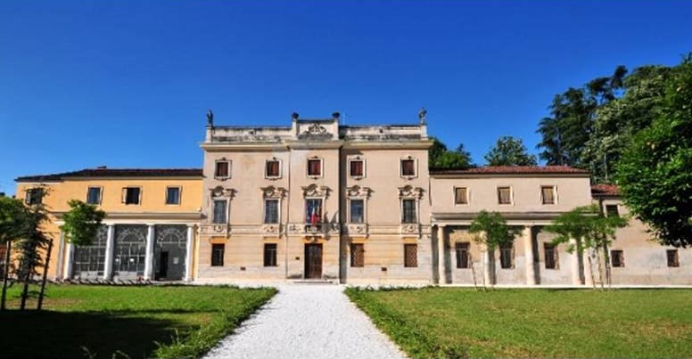 villa tacchi