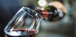 Etichette sul vino, Senatori Lega: “Da Europa scelte folli su cibo che mirano a screditare il Made in Italy” etichette vino etichettatura degli alcolici museo vino verona