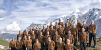 Il Coro della Società degli Alpini Tridentini al Teatro Comunale di Vicenza Coro della Società degli Alpini Tridentini