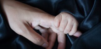 Assegno unico universale, Meritocrazia Italia: “Sia il reddito familiare il parametro d’assegnazione” Assegno unico universale
