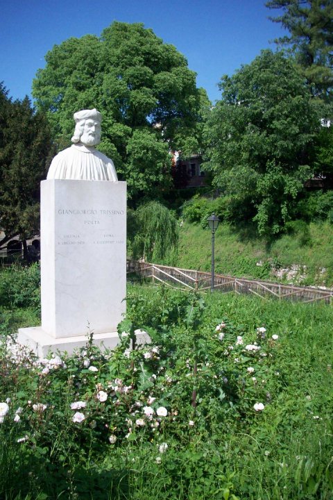 Busto trissino