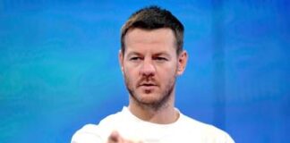 Cattelan parte domani con il nuovo show: “Fedez? Spero si riprenda al meglio”
