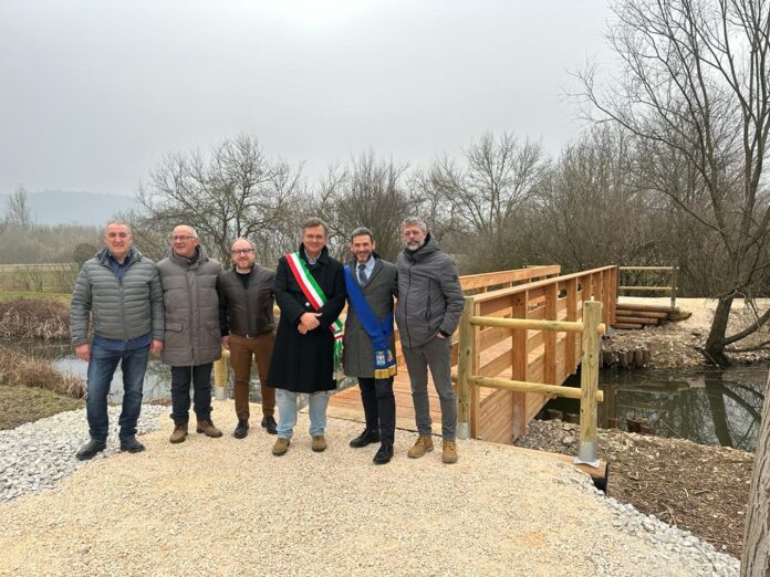 Lago di Fimon (Arcugnano): inaugurato il nuovo ponte pedonale
