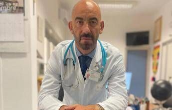 Non solo influenza, occhio al norovirus. Bassetti: “Molto contagioso, basta poco”