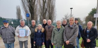 Galleria Tav Tac a est Sì e No, Rigeneriamo Vicenza – Zoppello Sindaco: “ Sindaco Rucco e vicesindaco Celebron si contraddicono” Tav Tac a est, Zoppello con i dirigenti di Rigeneriamo Vicenza e il Comitato Galleria sì (foto di Gianni Poggi)