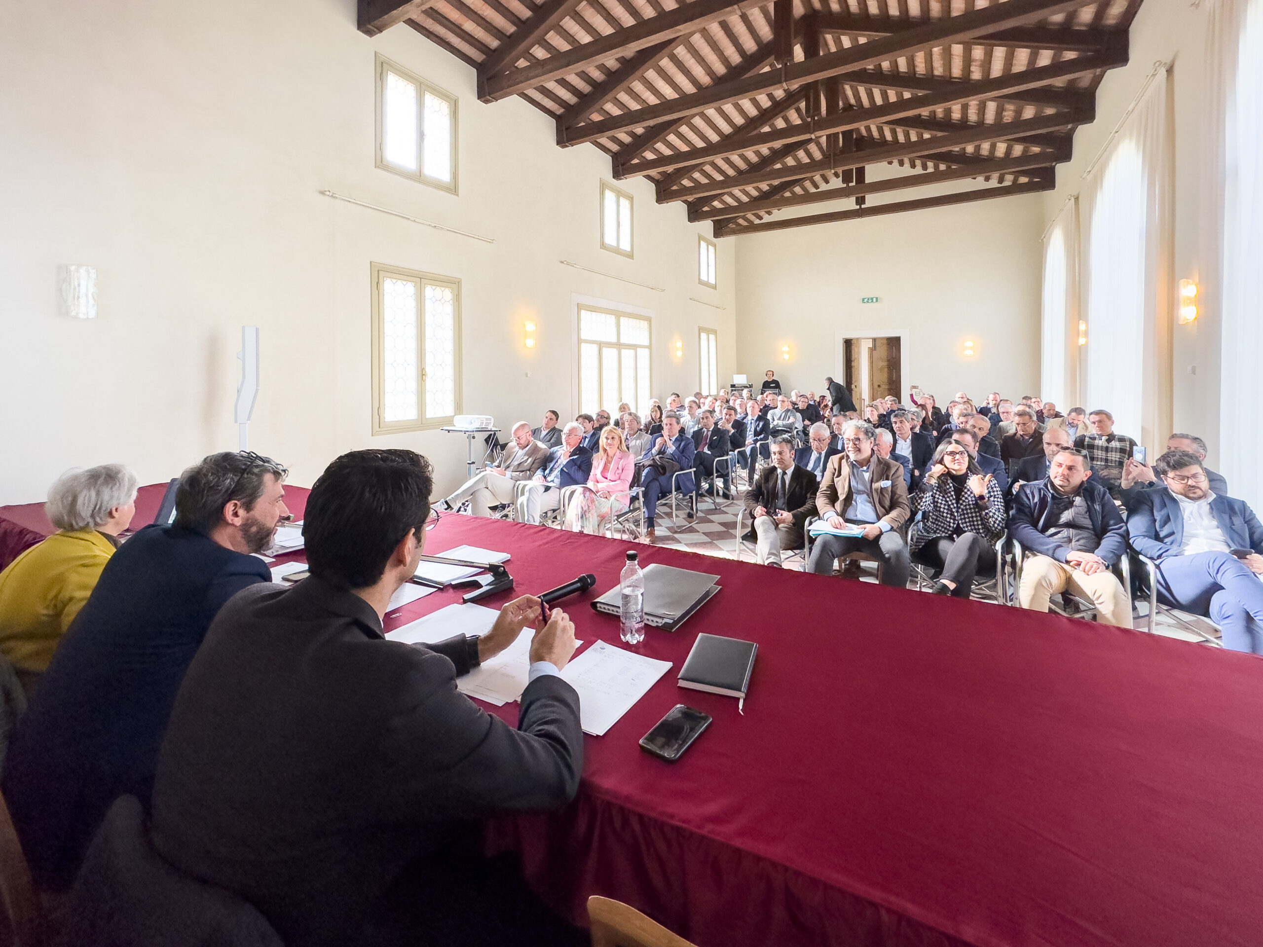 Assemblea sindaci per approvazione bilancio della provincia di Vicenza