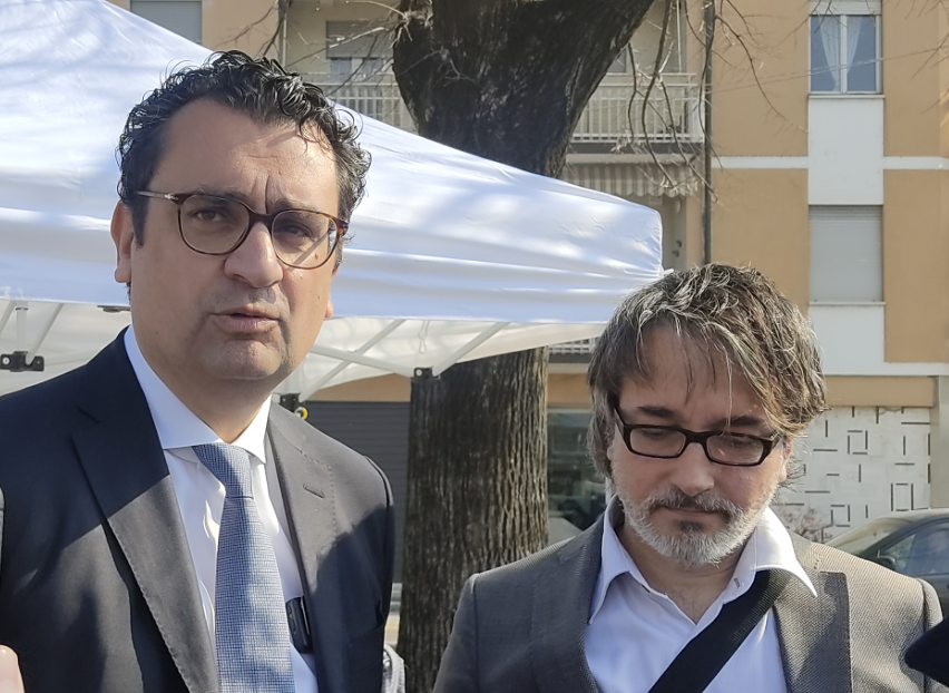 Francesco Rucco con Carlo Rigon al banchetto di Via del Mercato Nuovo
