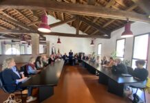 Possamai: “Governabilità col Pd e tante civiche? Non è un problema”. Tosetto conferma e Barbieri ex Lega: “Un buca non è né di destra né di sinistra” Intorno a Possamai e Tosetto altri 18 candidati della lista Tosetto Ripartiamo da Vicenza"