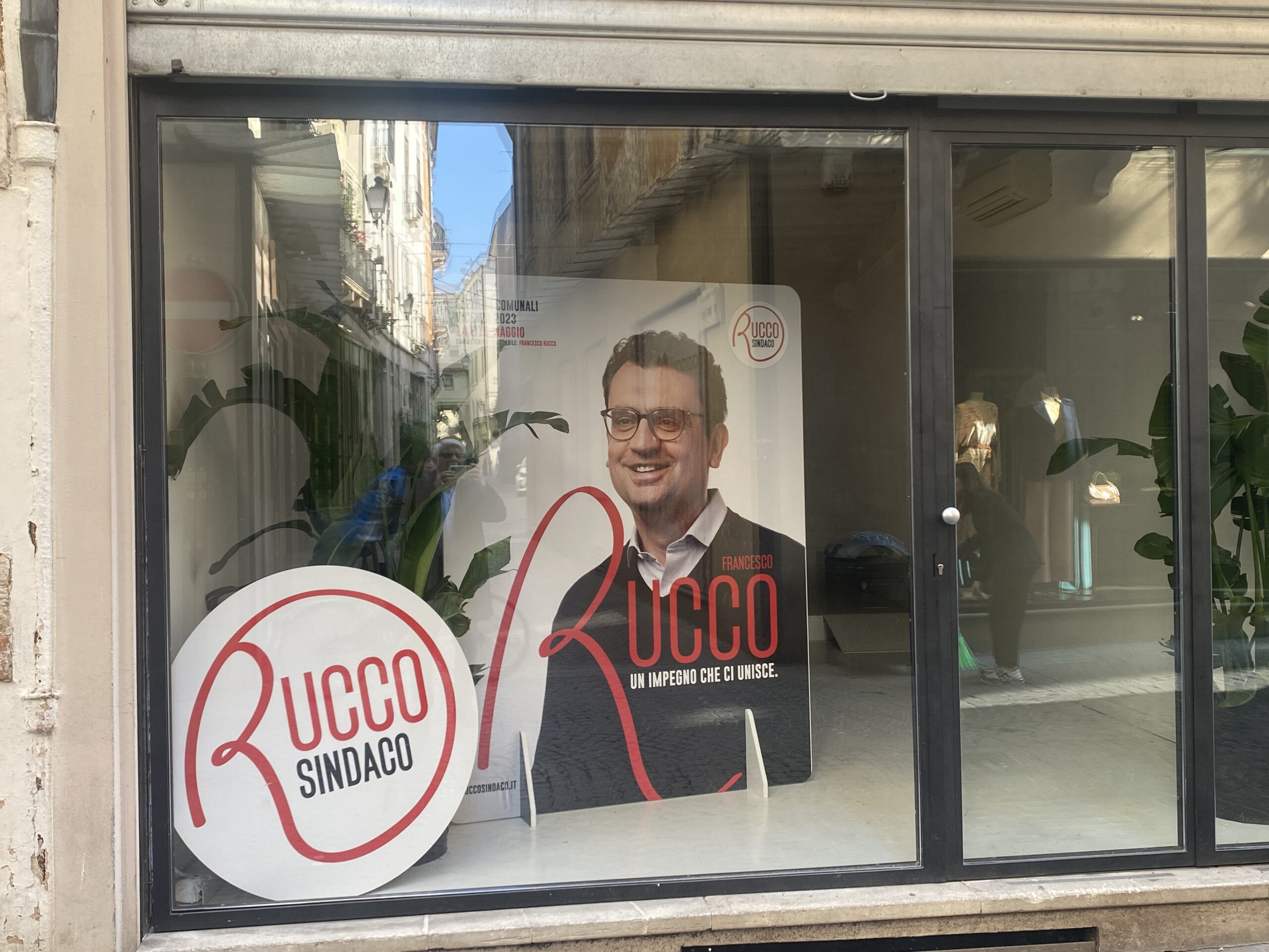 La sede elettorale di Francesco Rucco
