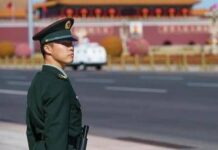 Le mire della Cina su Okinawa, aereo militare punta radar contro jet del Giappone