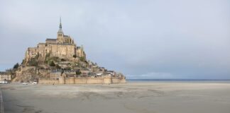 Mont-Saint-Michel, tappa del Liceo “Da Vinci” Bisceglie a Saint-Lo, Normandia 2023 Mont-Saint-Michel in Normandia
