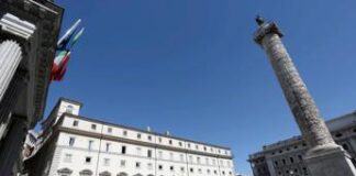 Premierato, nuovo testo: possibile ricorso al voto anche se sfiducia su singolo provvedimento