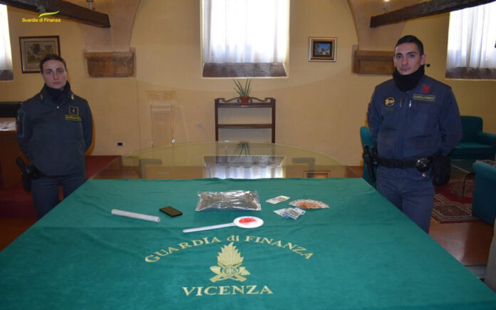 gdf vicenza droga trapper vicentini