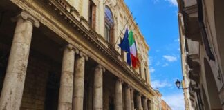 Giornata nazionale per le vittime del Covid, bandiere a mezz’asta a Vicenza Giornata