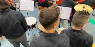 Gli amministratori di Vicenza hanno visitato la scuola secondaria Bortolan di Bertesinella Amministratori