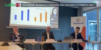 Volksbank, Cda a ViPiu, GdV e Sole 24 Ore: siamo 5ª banca nel Veneto. E poi: “Valore patrimoniale doppio dei titoli, palazzo Thiene non nei nostri piani” Volksbank con da sx Naef, Ladurner e Mair am Tinkhof