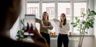 I governi di tutto il mondo hanno deciso di vietare o limitare TikTok per questioni legate alla sicurezza tiktok