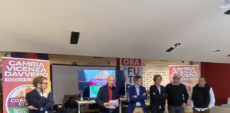 “Triplicamento e gestione tecnologica”: la soluzione ideale per Attraversamento Vicenza Tav secondo CCSV con Possamai triplicamento espropri tav Coalizione Civica Sinistra Verdi con Possamai, a sx, poi Asproso, Nicolai, Stella, Pillan e Fantò