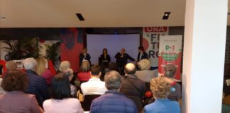 “Sanità per tutti, un diritto al centro della nostra città”, Giacomo Bez (candidato Pd Vicenza) con Alessandra Moretti, Vincenzo Riboni e Vittorio Corradi Sanità: Giacomo Bez (candidato a Vicenza col Pd) con Alessandra Moretti, Vincenzo Riboni e Vittorio Corradi
