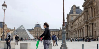 A Parigi hanno votato per eliminare i monopattini elettrici monopattini elettrici