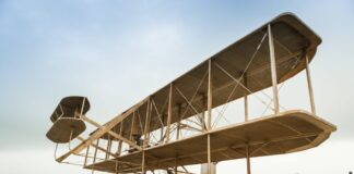 “Le più grandi invenzioni della storia”, l’aeroplano: l’invenzione che ha reso il mondo più… piccolo Aeroplano